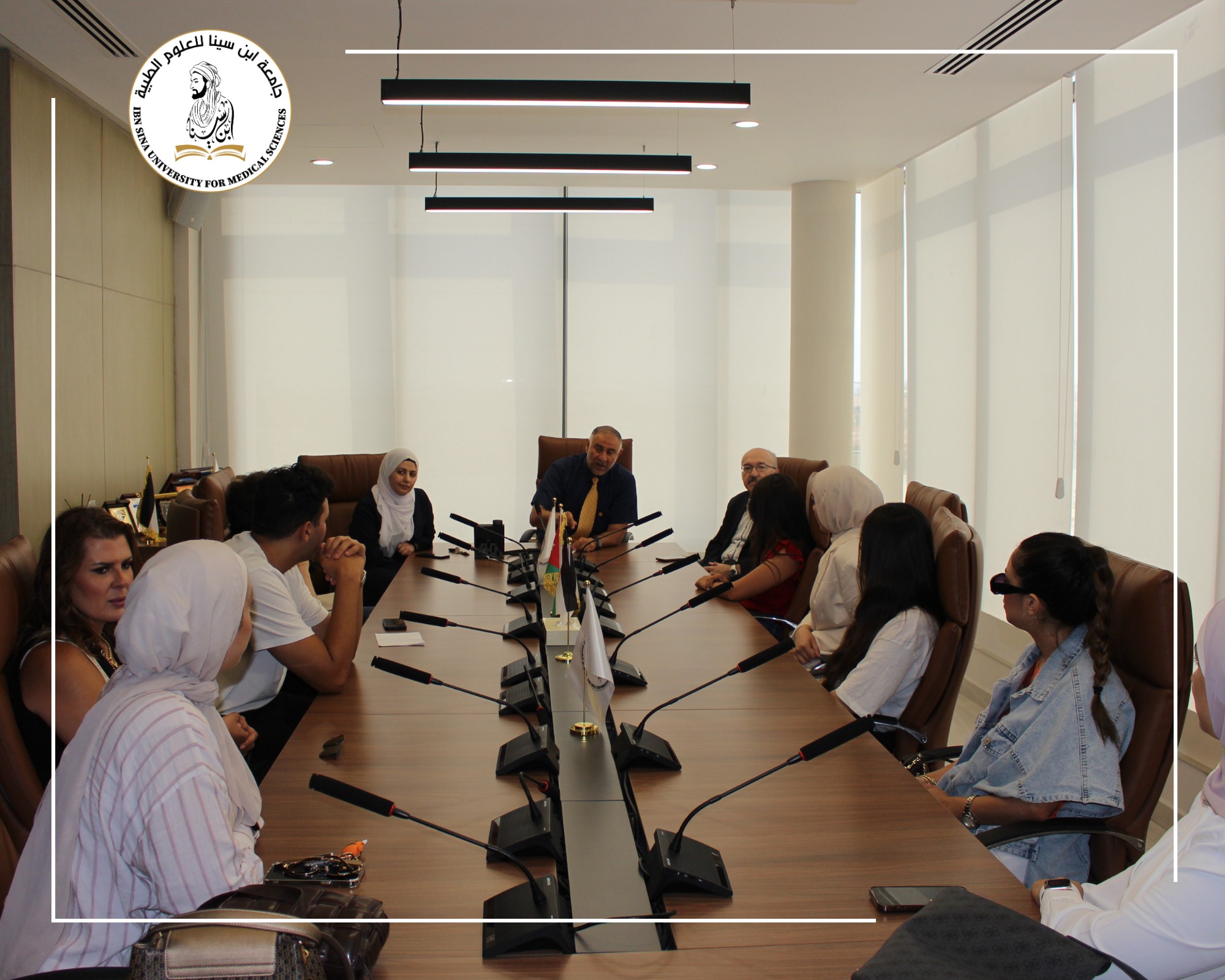 استقبلت كلية طب الأسنان في جامعة ابن سينا للعلوم الطبية فوجاً من الطلبة الجدد وذويهم،