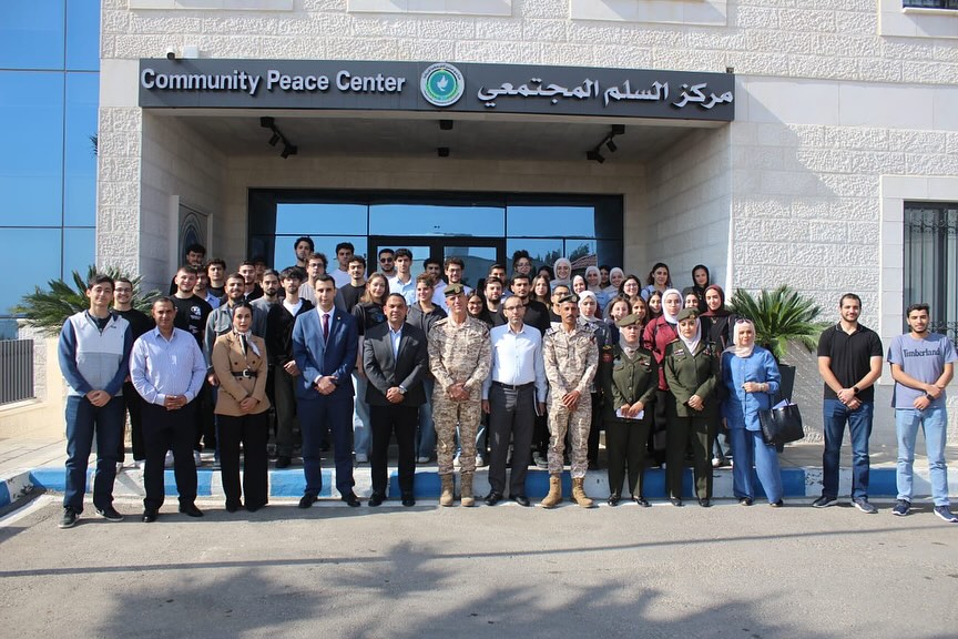 جامعة ابن سينا للعلوم الطبية في زيارة إلى مركز السِّلم المجتمعي